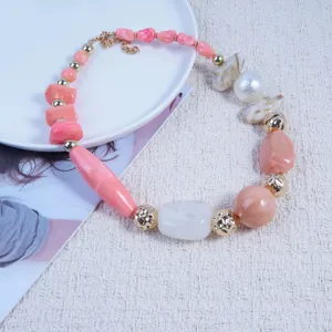 Chunky statement resin bead necklace, fashion collarbone chain, sweet and cool style.