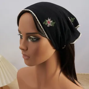 Retro embroidered triangular headscarf, black cotton floral head wrap for women and girls daily wear.