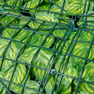 Artificial green plant fence privacy screen hedge panel artificial leaf garden decor mesh.