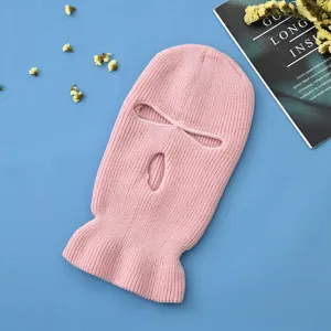 Passamontagna lavorato a maglia rosa maschera da sci con tre fori, caldo copricapo invernale.
