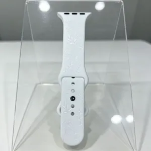 Cinturino di ricambio in silicone con stampa floreale bianca compatibile orologi.