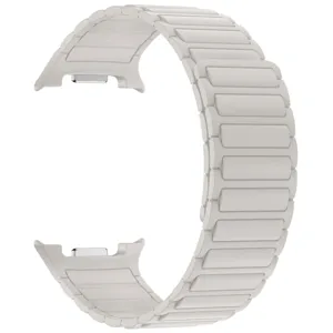 Detailed view of the light grey magnetic silicone watch band compatible with smartwatches.