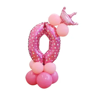 Kit de colonne de ballon en aluminium chiffre 0 d'anniversaire avec couronne rose et latex.