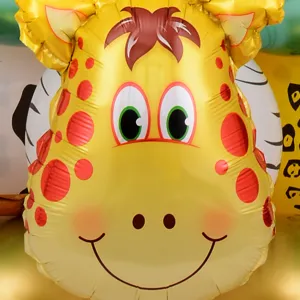 Joli ballon en aluminium girafe image principale pour décoration de fête d'anniversaire safari.