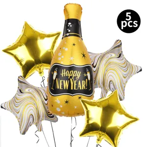 Kit de 5 ballons de fête du Nouvel An avec bouteille de champagne et étoiles dorées.