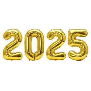 Kit de ballons en aluminium chiffres 2025 dorés, idéal pour décoration de fête du Nouvel An.