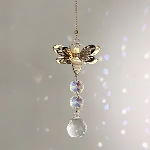 Kristall Sonnenfaenger Haengend Dekoration mit goldenem Biene Design und facettiertem Kristall.