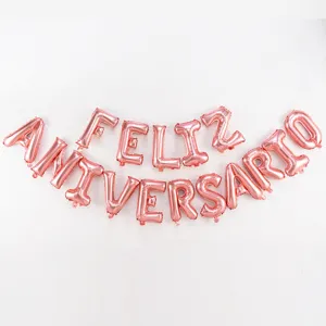 Ballons en aluminium rose gold avec lettres pour decoration de fete d'anniversaire.