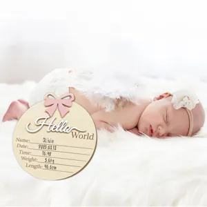 Nouveau-né bébé jalon accessoire photo en bois, plaque d'annonce de naissance Hello World.