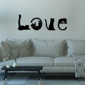 Wohnzimmerszene mit schwarzen Katzen Silhouette LOVE Holz Wandkunst Dekor Produktdetails.