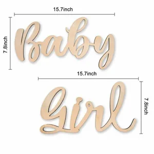Panneau mural en bois avec lettres cursives bébé fille pour déco chambre d'enfant et photo.