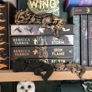 Sleeping dragon resin bookshelf ornament, creative fantasy desktop resin decoration.
