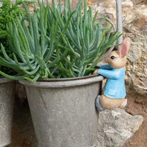 Charmante figurine de pot suspendu Pierre Lapin, statue de jardin en résine Pâques.