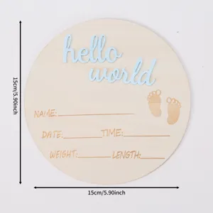 Tavola di annuncio di nascita in legno hello world scheda pietra miliare del bambino