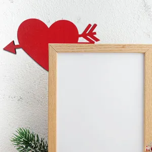 Wooden heart door corner decoration for Valentine's Day home party hanging ornament.