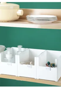 Boite de rangement de classification en plastique avec porte-etiquette pour bureau.