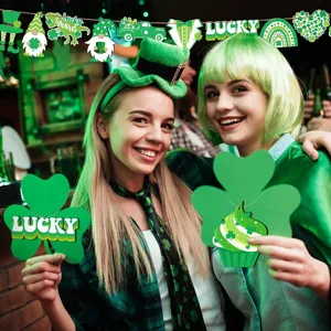 St. Patrick's Day hanging banner clover props party decoration green festive celebration