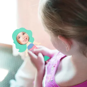 Detailansicht von DIY Holz Meerjungfrau Handspiegel Spielzeug für kreatives Kinderbasteln.