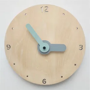 Horloge murale silencieuse en bois nordique décoration d'intérieur minimaliste salon chambre