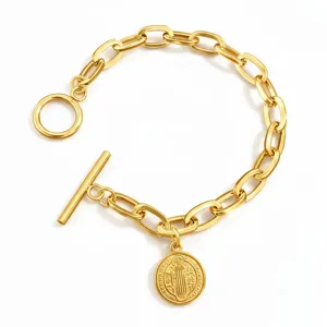 Bracelet chaîne en acier inoxydable doré avec pendentif médaille Saint Benoît vintage principal