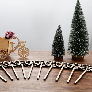 Set di bastoncini con numeri da tavolo in legno per decorazione di matrimoni e feste.