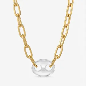 Collar de cadena gruesa de oro con colgante ovalado transparente joyería de moda para mujer chic.