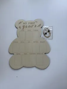 Tavola fotografica di pietra miliare per bambini in legno, forma di orso 1° compleanno.