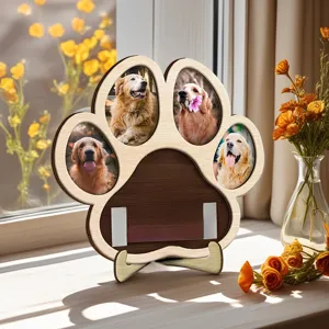 Cadre photo commémoratif pour animaux en bois forme empreinte de patte présentoir de bureau chic.