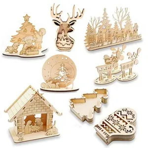 Détail d'ornements de Noël découpés au laser en bois, figurines de décoration creuses.