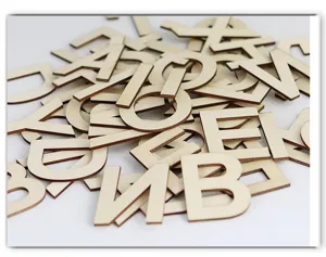 DIY natuurlijke houten hoofdletters engels alfabet 26 letters houtstuks decoratie detail view