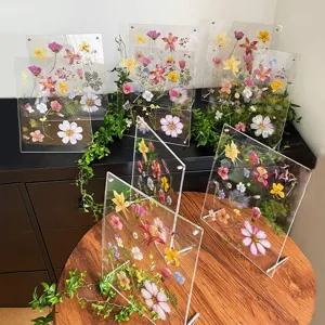 Transparante acryl fotolijst met gedroogde geperste bloemen Scandinavische decoratie