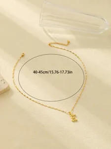 Gouden roestvrijstalen initiaal E letter hanger ketting voor dames elegante mode sieraden.