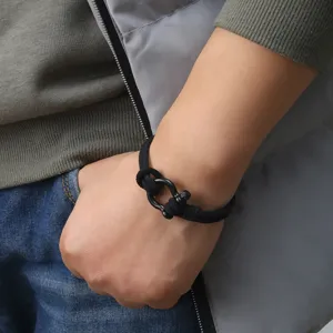 Bracelet paracorde noir homme manille fer à cheval en acier inoxydable bijoux tendance