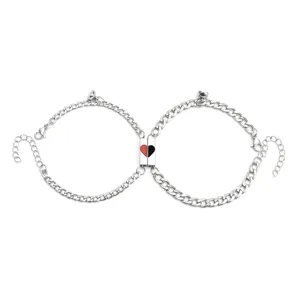 Pulsera de pareja magnética de acero inoxidable con dije de corazón para enamorados.