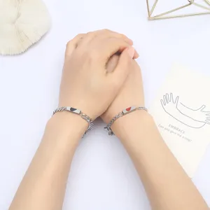 Pulseras de Cadena de Atracción Magnética de Corazón de Acero Inoxidable para Parejas Diseño Original Colgante de Corazón de Esmalte Pulseras de Cadena a Juego Regalo de San Valentín