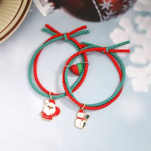 Vue de detail de l'ensemble de bracelets elastiques tresses magnetiques de Noel.