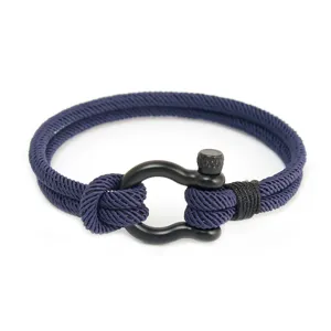 Bracelet homme en corde tressee bleu fonce avec fermoir manille en acier inoxydable.