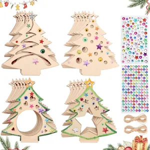 Kit de bricolage arbre de Noel en bois avec autocollants strass et cordes pour decoration.