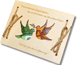 Houten geldcadeau bord met duif uitsparing en jute touw voor creatieve geldgeschenken.