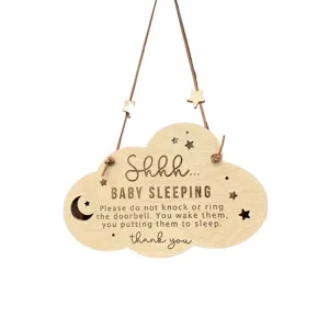 Targa per porta in legno stile nordico per neonato che dorme, nuvola appendiabiti con stelle.