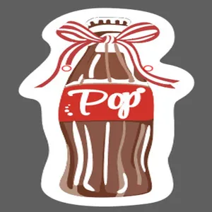 Cola Flasche Aufkleber Detail mit rotem Schleifenband und verspieltem Pop Text Design.