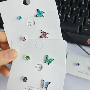 Bunte Schmetterling Kristall Ohrstecker Set, süßer und eleganter Mode Ohrschmuck für Damen.