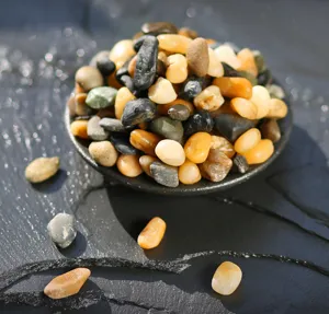 Natural decorative pebbles for fish tanks and flowerpots, multi-color mixed small stones.