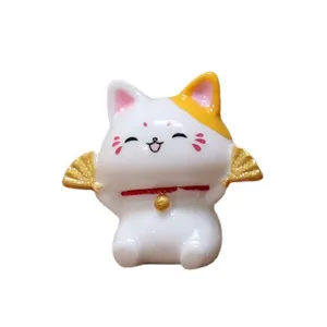 Cute lucky cat car dashboard ornament resin figurine mini lucky fortune cat desktop decor