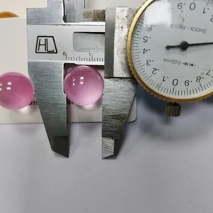 Retro candy color round resin stud earrings for women, simple and stylish everyday jewelry.