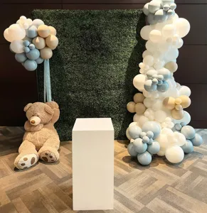 Kit arco di palloncini per feste con orsetto e sfondo parete verde per decorazione baby shower
