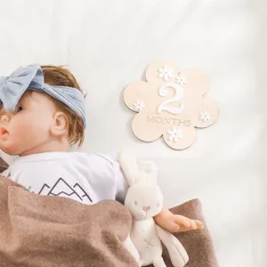 Wooden flower baby monthly milestone photo prop, newborn infant age card decor.