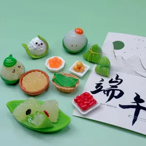 Lindos mini juguetes sorpresa de festival de botes de dragón zongzi, figuras de resina.