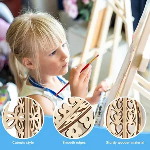 Détail de l'œuf de Pâques en bois, bords lisses et matériau en bois robuste pour bricolage.