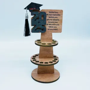 Soporte de exhibición de dinero de graduación 2025 de madera para regalo creativo.